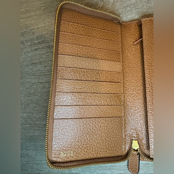 Gucci Soho Zipy Long Wallet - Picture 5 of 9